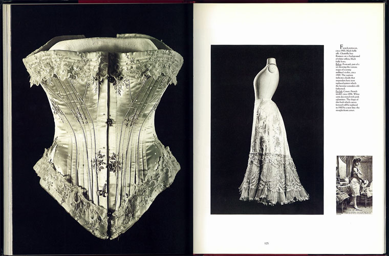 The Great Book of Lingerie［image4］